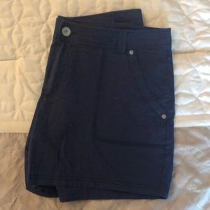Like new navy blue shorts